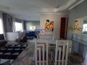 Casa com 4 dormitórios à venda, 200 m² por R$...