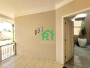 Casa com 4 dormitórios à venda, 200 m² por R$...