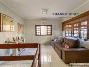 Casa com 4 dormitórios à venda, 200 m² por R$...