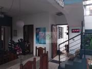 Casa com 4 dormitórios à venda, 200 m² por R$ 850.000,00...