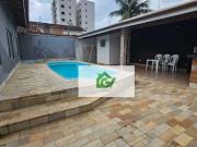 Casa com 4 dormitórios à venda, 205 m² por R$...