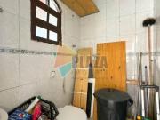 Casa com 4 dormitórios à venda, 205 m² por R$...
