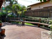 Casa com 4 dormitórios à venda, 209 m² por R$...