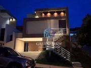 Casa com 4 dormitórios à venda, 210 m² por R$...