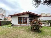 Casa com 4 dormitÃ³rios Ã venda, 210 mÂ² por R$...