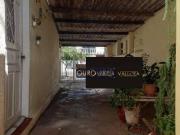 Casa com 4 dormitórios à venda, 212 m² por R$...