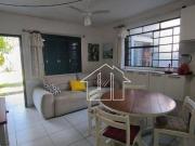 Casa com 4 dormitórios à venda, 215 m² por R$...