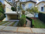Casa com 4 dormitórios à venda, 215 m² por R$...