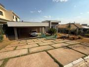 Casa com 4 dormitórios à venda, 215 m² por R$ 1.890.000...