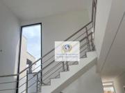 Casa com 4 dormitórios à venda, 215 m² por R$...