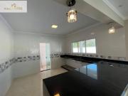 Casa com 4 dormitórios à venda, 218 m² por R$...