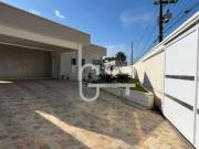 Casa com 4 dormitórios à venda, 220 m² por R$...