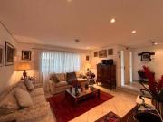 Casa com 4 dormitórios à venda, 220 m² por R$ 1.400.000...