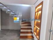 Casa com 4 dormitórios à venda, 220 m² por R$...