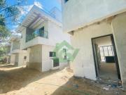 Casa com 4 dormitórios à venda, 220 m² por R$...
