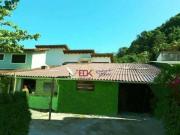 Casa com 4 dormitórios à venda, 223 m² por R$ 850.000...