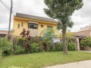 Casa com 4 dormitórios à venda, 226 m² por R$...