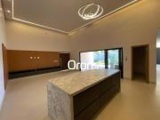 Casa com 4 dormitórios à venda, 227 m² por R$...