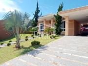 Casa com 4 dormitórios à venda, 228 m² por R$...