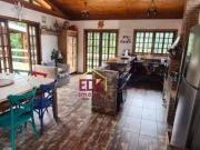 Casa com 4 dormitórios à venda, 230 m² por R$...