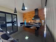 Casa com 4 dormitórios à venda, 230 m² por R$...