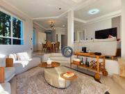 Casa com 4 dormitórios à venda, 230 m² por R$...