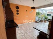 Casa com 4 dormitórios à venda, 235 m² por R$...