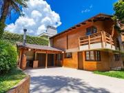 Casa com 4 dormitórios à venda, 235 m² por R$...