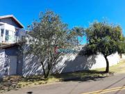 Casa com 4 dormitórios à venda, 240 m² por R$...