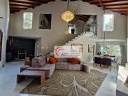 Casa com 4 dormitórios à venda, 244 m² por R$...