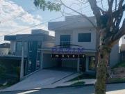 Casa com 4 dormitórios à venda, 244 m² por R$...