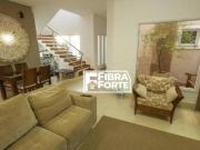 Casa com 4 dormitórios à venda, 245 m² por R$ 2.690.000...