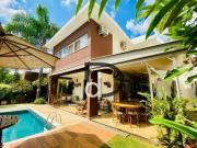 Casa com 4 dormitórios à venda, 246 m² por R$...