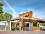 Casa com 4 dormitórios à venda, 247 m² por R$...