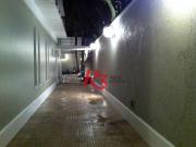 Casa com 4 dormitórios à venda, 250 m²