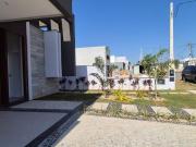 Casa com 4 dormitórios à venda, 250 m² por R$...