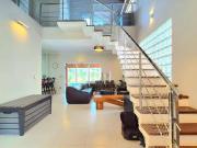 Casa com 4 dormitórios à venda, 250 m² por R$...