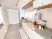Casa com 4 dormitórios à venda, 250 m² por R$...