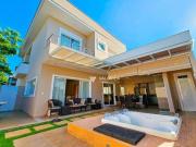 Casa com 4 dormitórios à venda, 250 m² por R$...