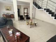 Casa com 4 dormitórios à venda, 252 m² por R$...