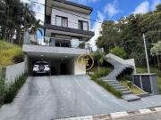 Casa com 4 dormitórios à venda, 256 m² por R$...