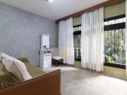 Casa com 4 dormitórios à venda, 258 m² por R$ 1.390.000...