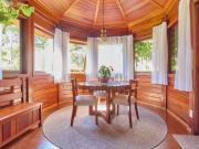 Casa com 4 dormitórios à venda, 260 m² por R$...