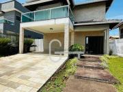 Casa com 4 dormitórios à venda, 260 m² por R$...