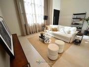 Casa com 4 dormitórios à venda, 260 m² por R$...