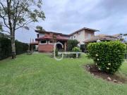 Casa com 4 dormitórios à venda, 263 m² por R$...