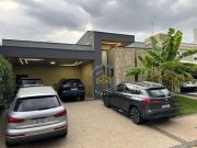 Casa com 4 dormitórios à venda, 266 m² por R$...