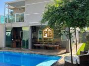 Casa com 4 dormitórios à venda, 268 m² por R$...