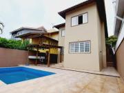 Casa com 4 dormitórios à venda, 269 m² por R$...