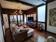 Casa com 4 dormitórios à venda, 270 m² por R$...